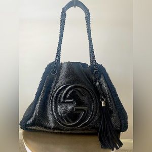 Black Gucci Patent Leather Shearling Lined Shoulder Bag